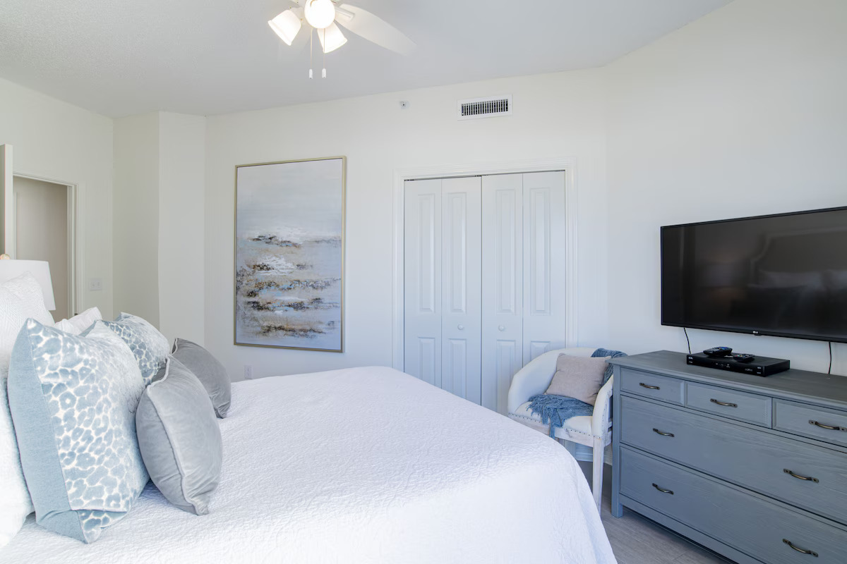 Beach Front Penthouse 18