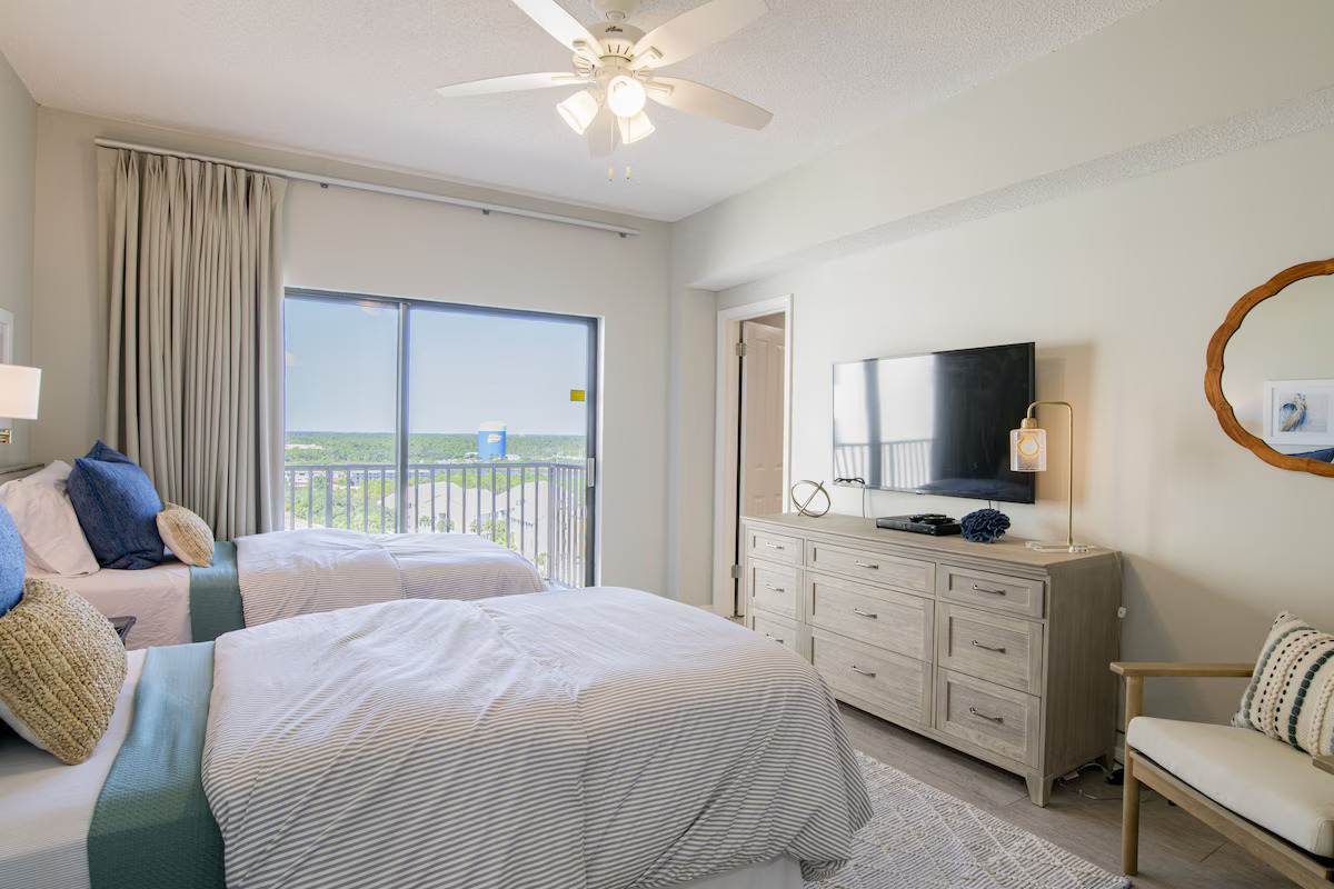 Beach Front Penthouse 26