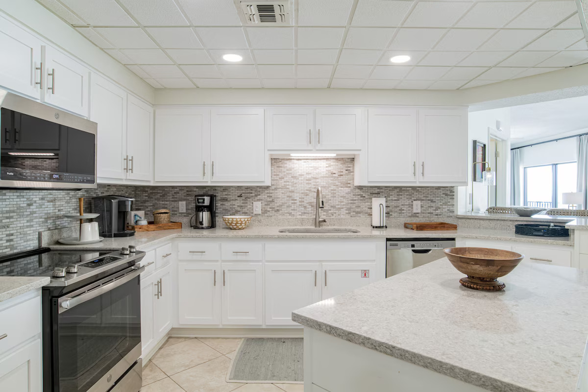 Beach Front Penthouse 4