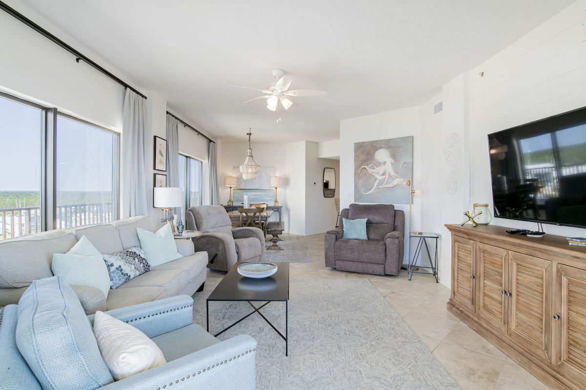 Beach Front Penthouse 6